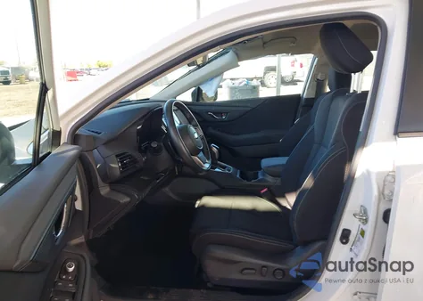 2020 Subaru Legacy Premium из США, поврежденный, VIN 4S3BWAC68L3034638